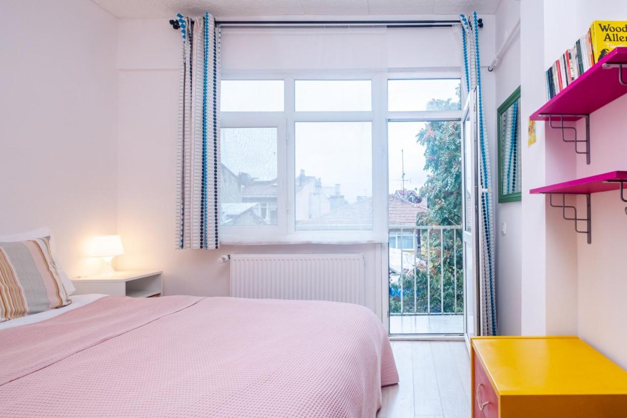 Апартаменты Flat With Balcony Near Bull Statue In Kadikoy Стамбул Экстерьер фото