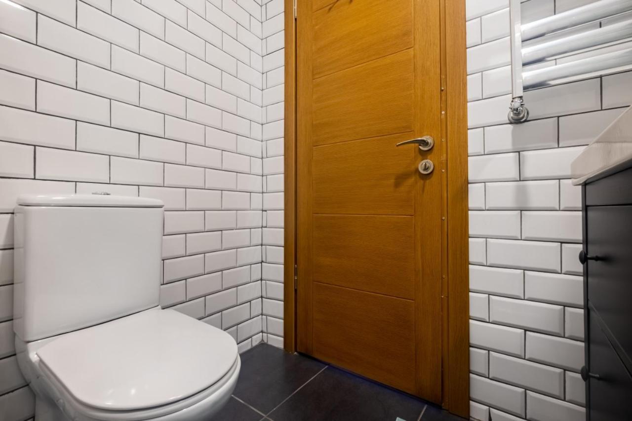 Апартаменты Flat With Balcony Near Bull Statue In Kadikoy Стамбул Экстерьер фото